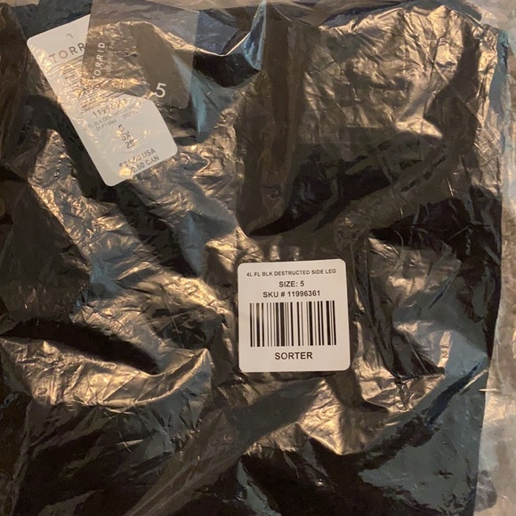 NWT TORRID Mesh Underlay Premium Legging - Picture 8 of 8